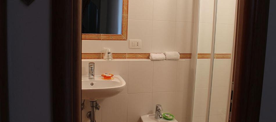 Yolo Rooms ボナッソーラ エクステリア 写真